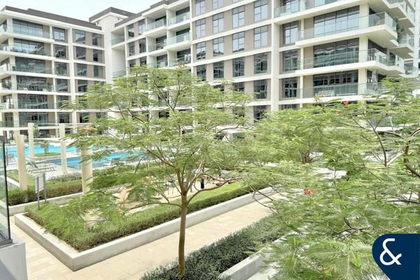 Park + Pool View | 3 Bed | Vacant on Transfer